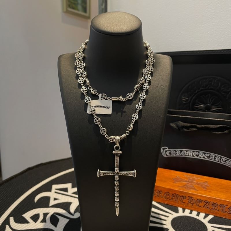 Ch*0me He**ts necklaces